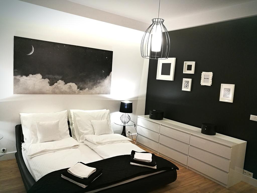 Black&White Apartment- Wierzbowa 5 Poznan Dış mekan fotoğraf